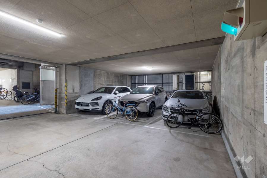 敷地内駐車場（屋内平面式）