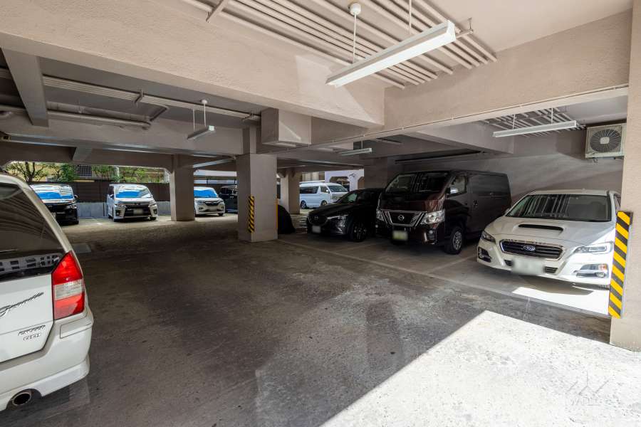 敷地内駐車場（屋内平面式）
