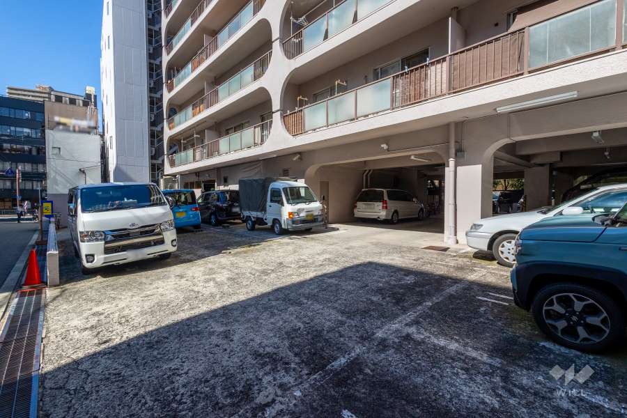 敷地内駐車場（屋外平面式）