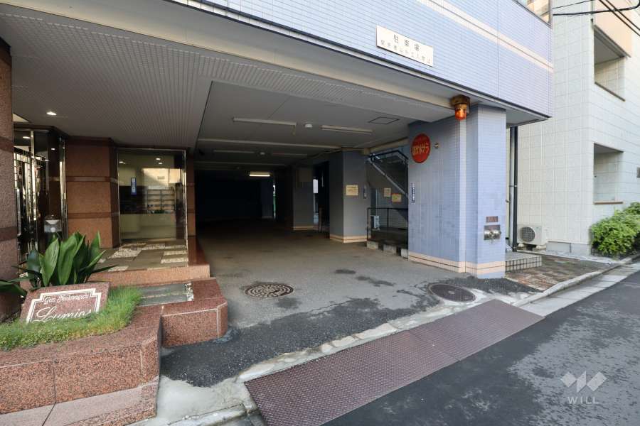 駐車場の出入り口