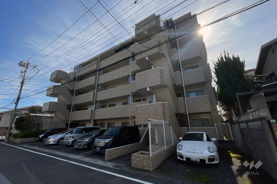 東川口ローヤルコーポの外観（北西側から）