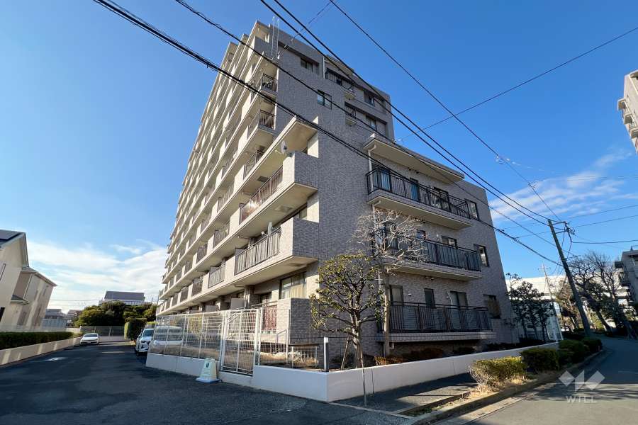 川口根岸パークホームズ弐番館の外観（南東側から）