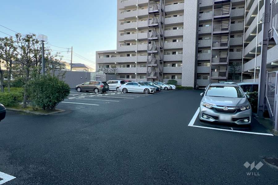敷地内駐車場（屋外平面式）