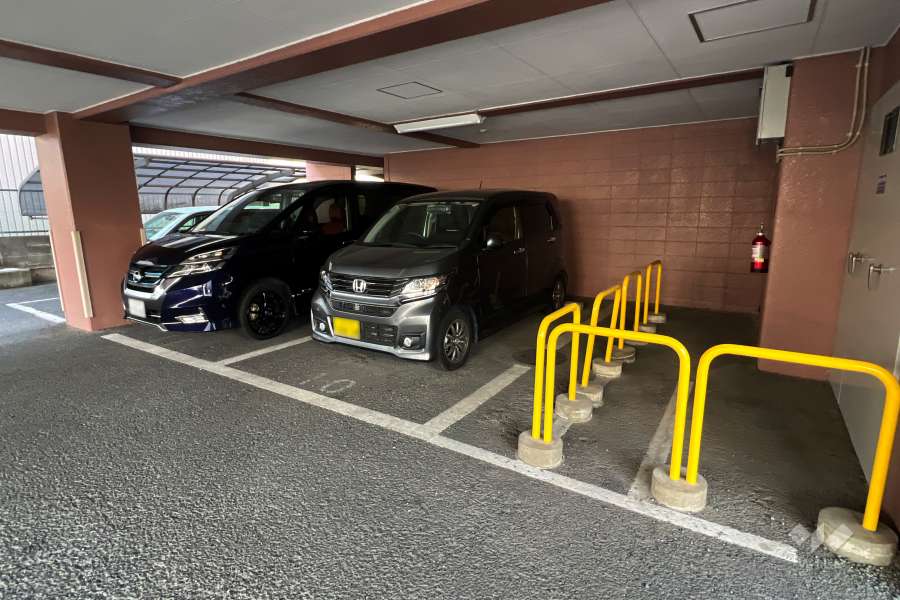 敷地内駐車場（屋内平面式）