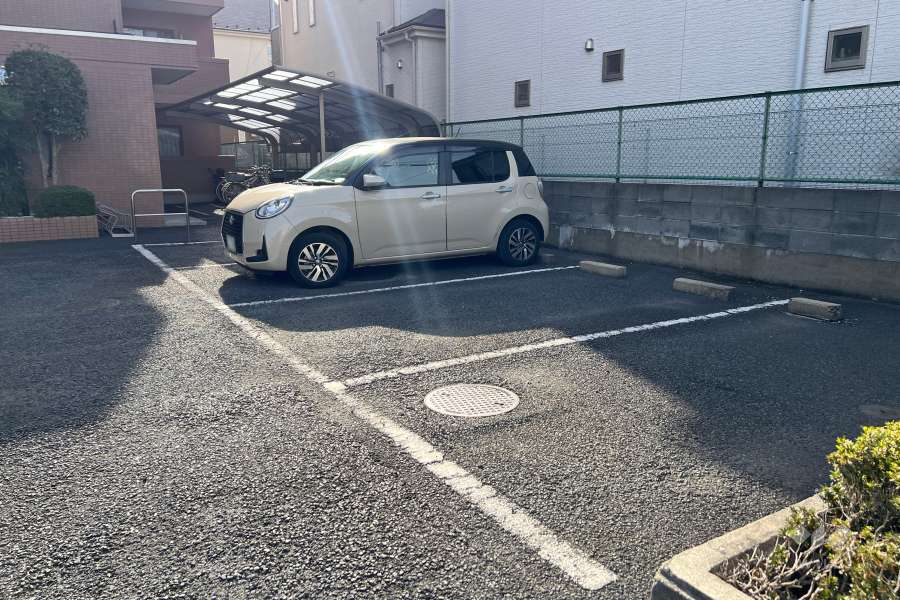敷地内駐車場（屋外平面式）