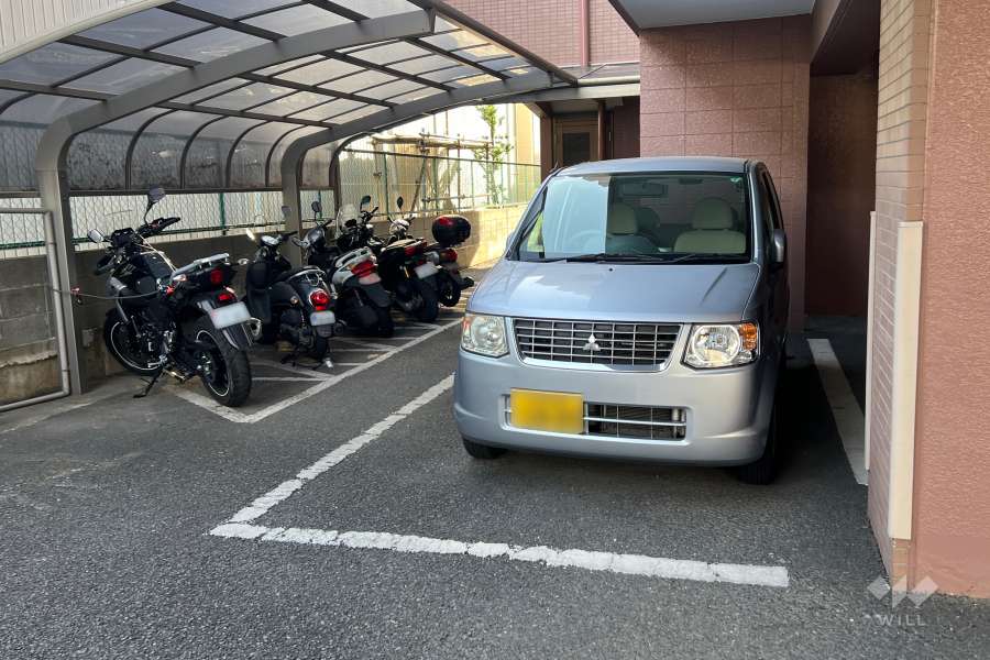 敷地内駐車場（屋外平面式）
