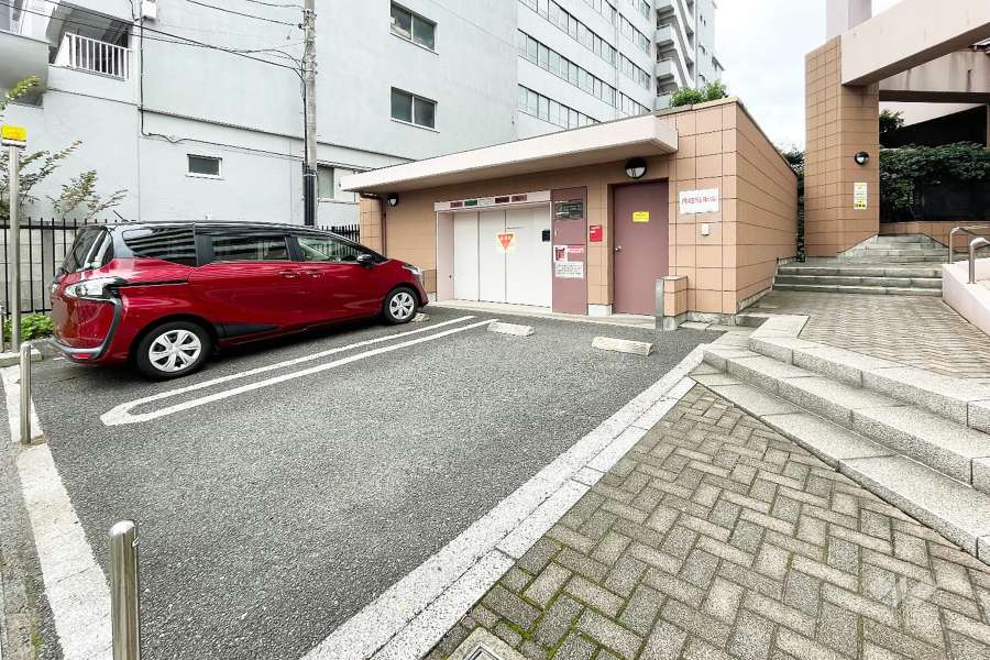敷地内駐車場（屋外平面式）