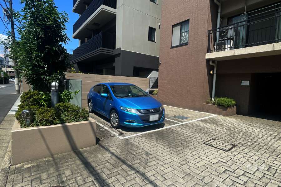 敷地内駐車場（屋外平面式）