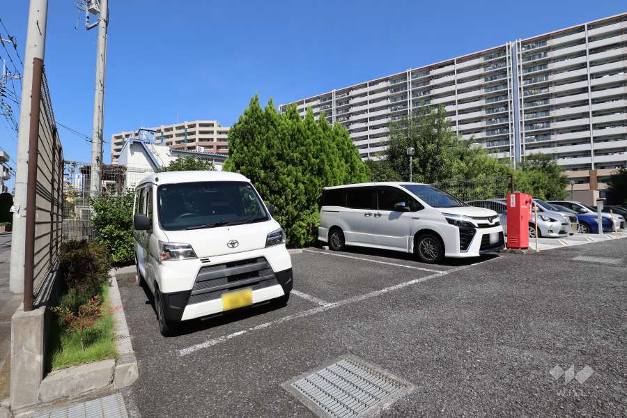 敷地内駐車場（屋外平面式）