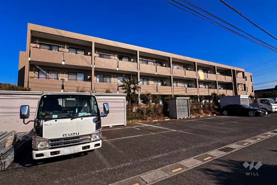 マリアージュ東川口の外観（北西側から）