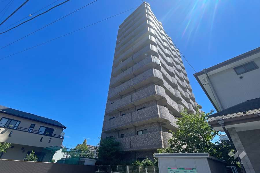 レクセル川口の外観（南西側から）