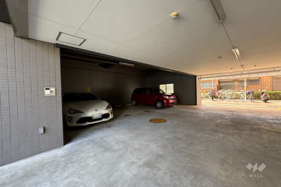 敷地内駐車場（屋内平面式）