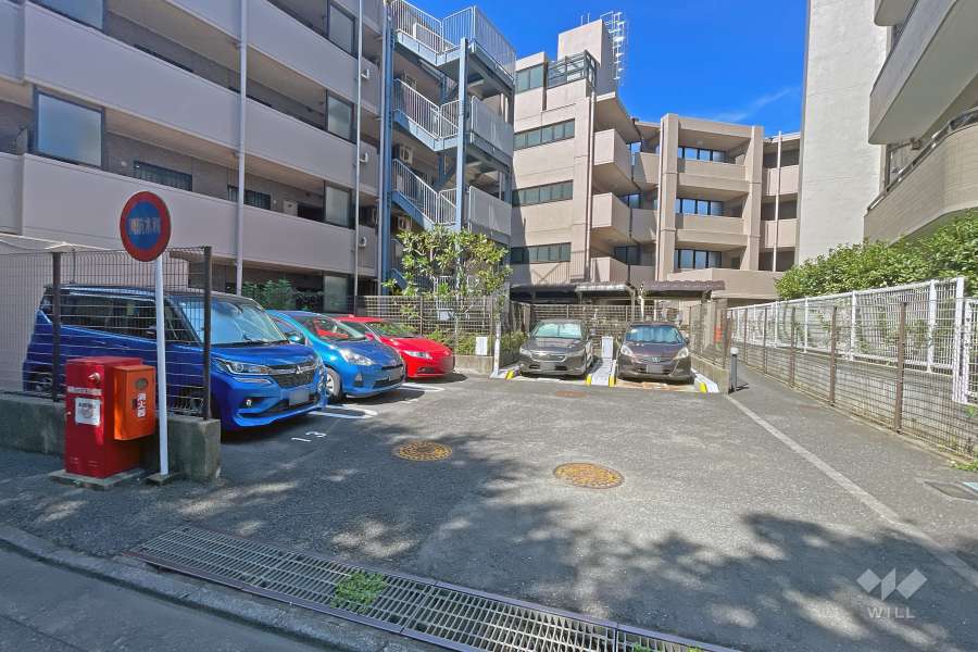 敷地内駐車場（屋外平面式・機械式）