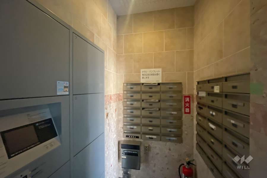 宅配ボックスと共用ポスト