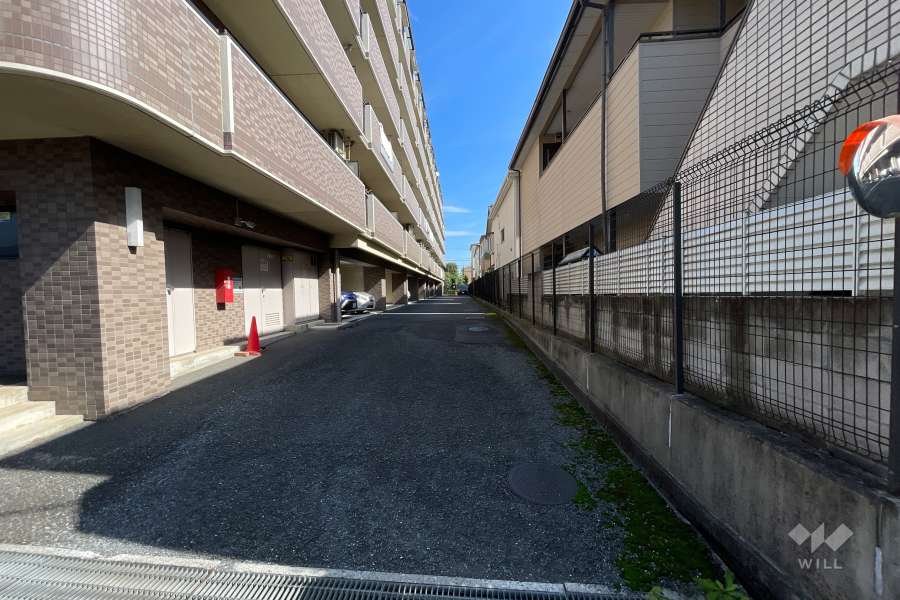 駐車場の南西側出入り口
