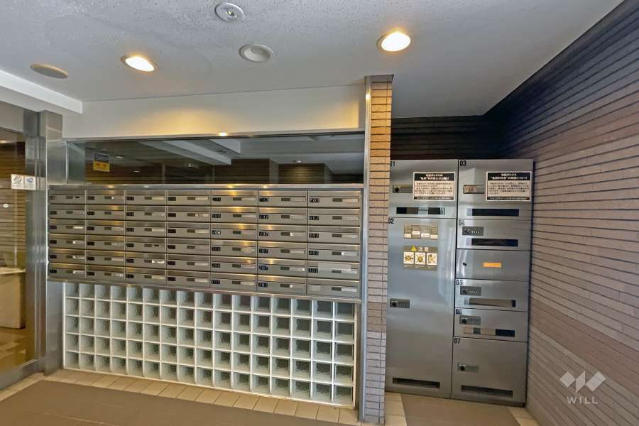 共用ポストと宅配ボックス