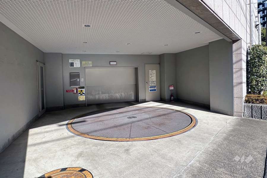敷地内駐車場（屋内機械式）