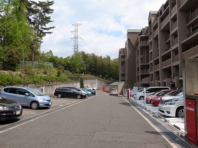 敷地内駐車場（機械式と平面式とがあります。）