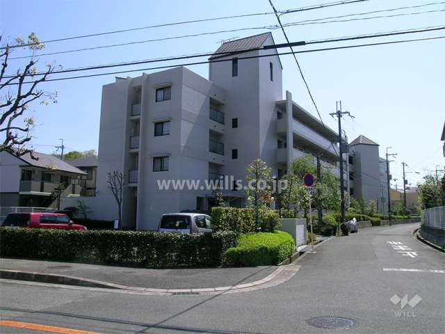 箕面小野原パークホームズ二番館の外観（北側から）