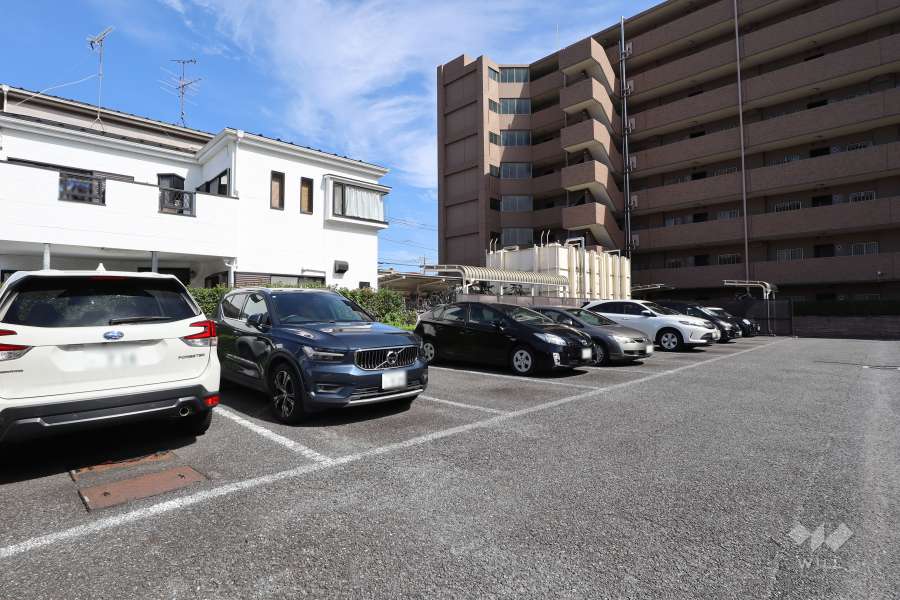敷地内駐車場（屋外平面式）