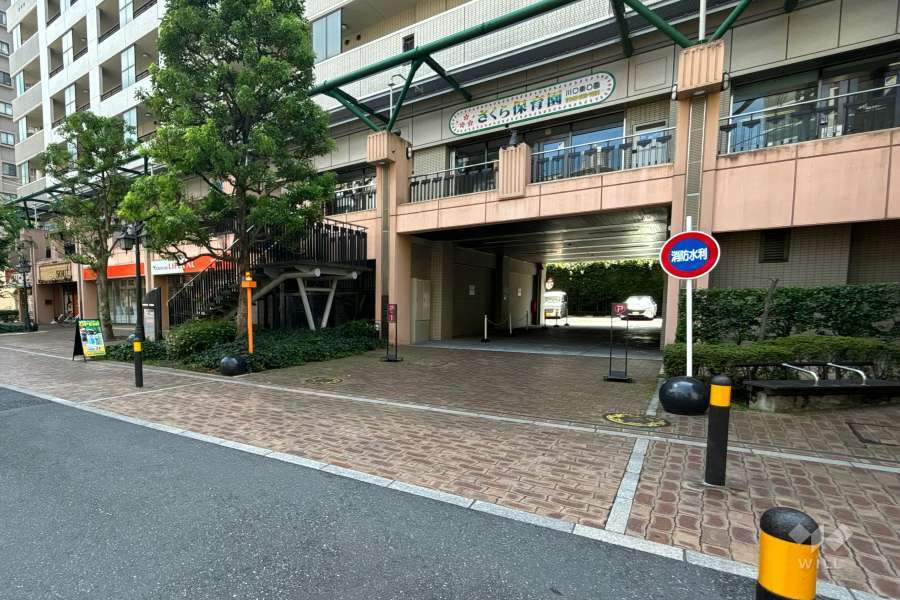 駐車場の出入り口