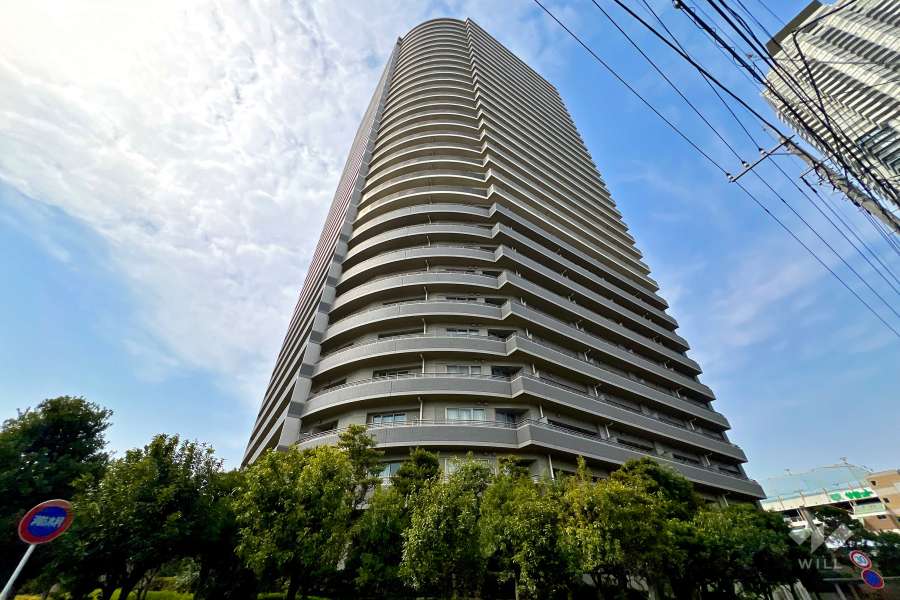 エルザタワー32の外観（南東側から）
