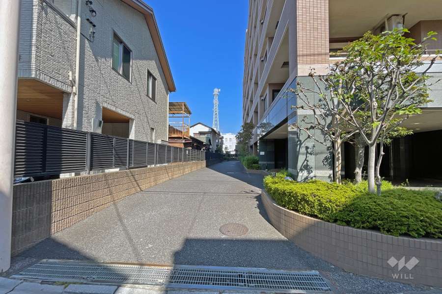 駐車場の出入り口