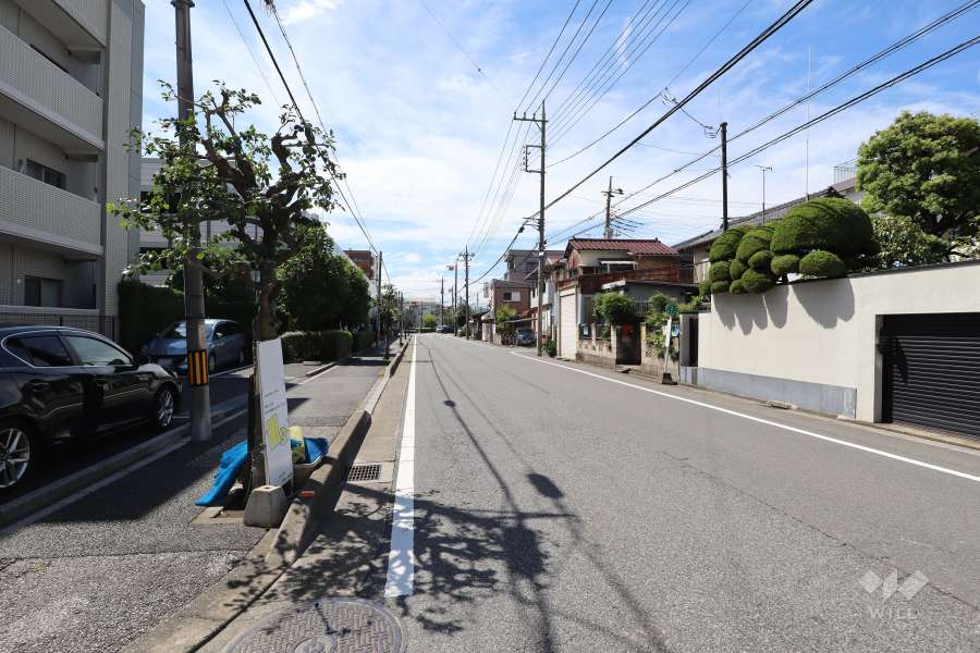 敷地北側の前面道路　