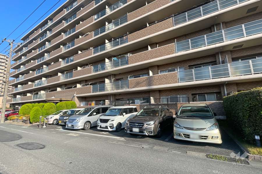 敷地内駐車場（屋外平面式）