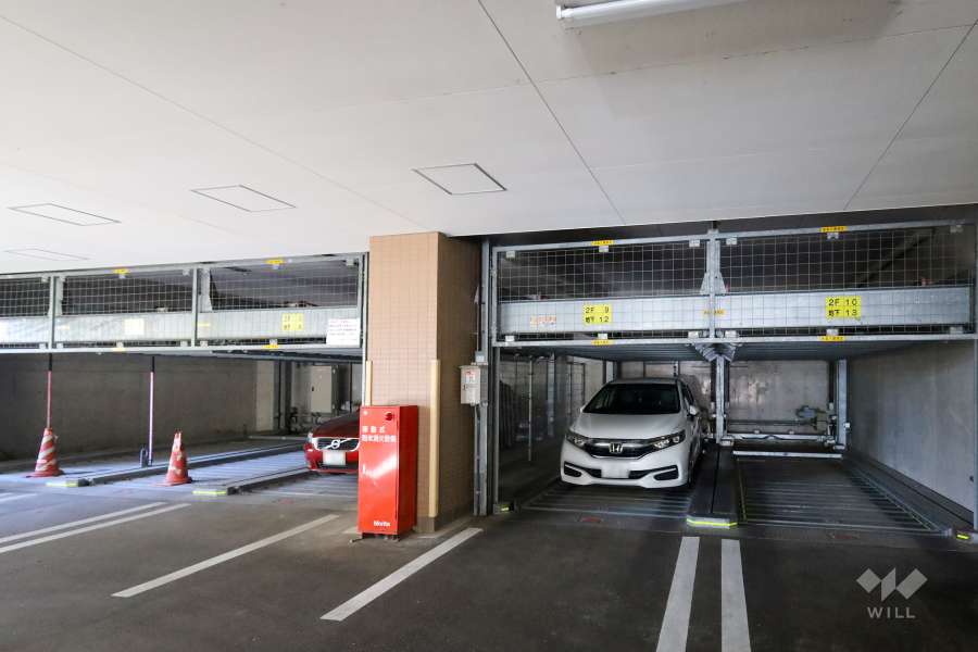 敷地内駐車場（屋内機械式）