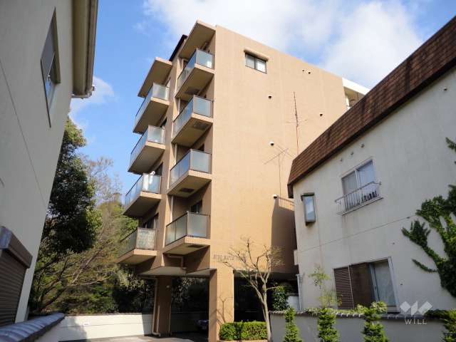 箕面メイプルコートの外観（南東側から）