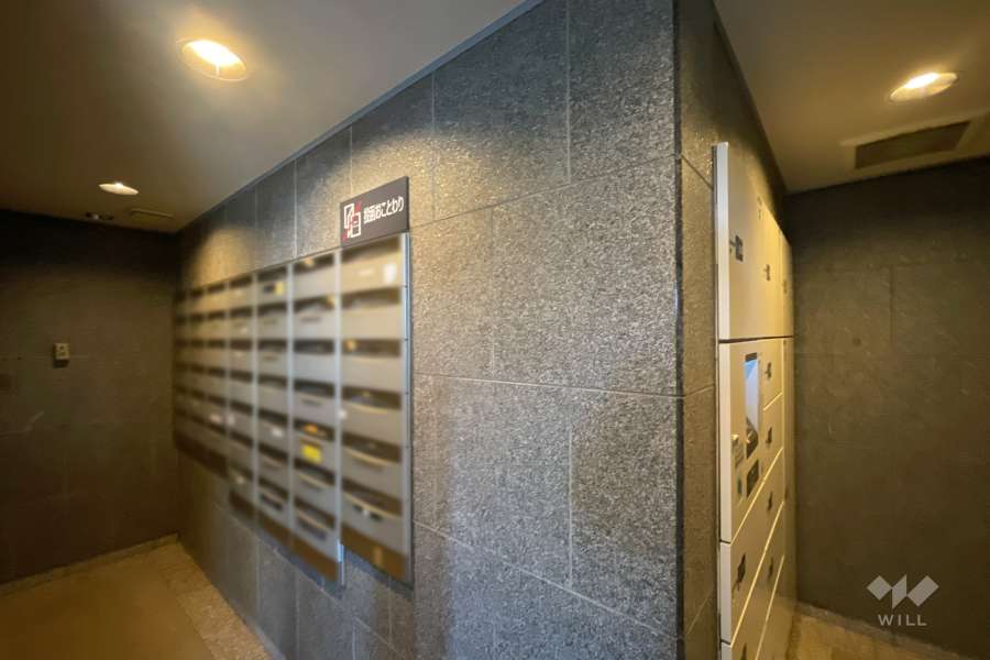 宅配ボックスと共用ポスト