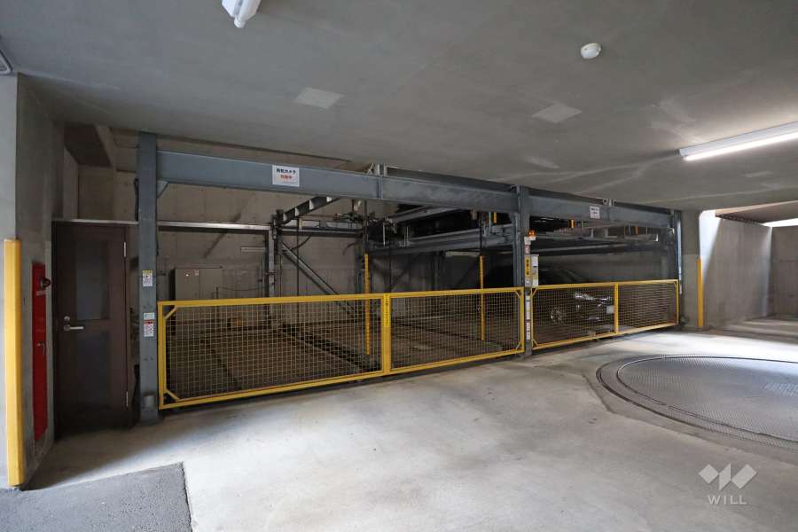 敷地内駐車場（屋内機械式）
