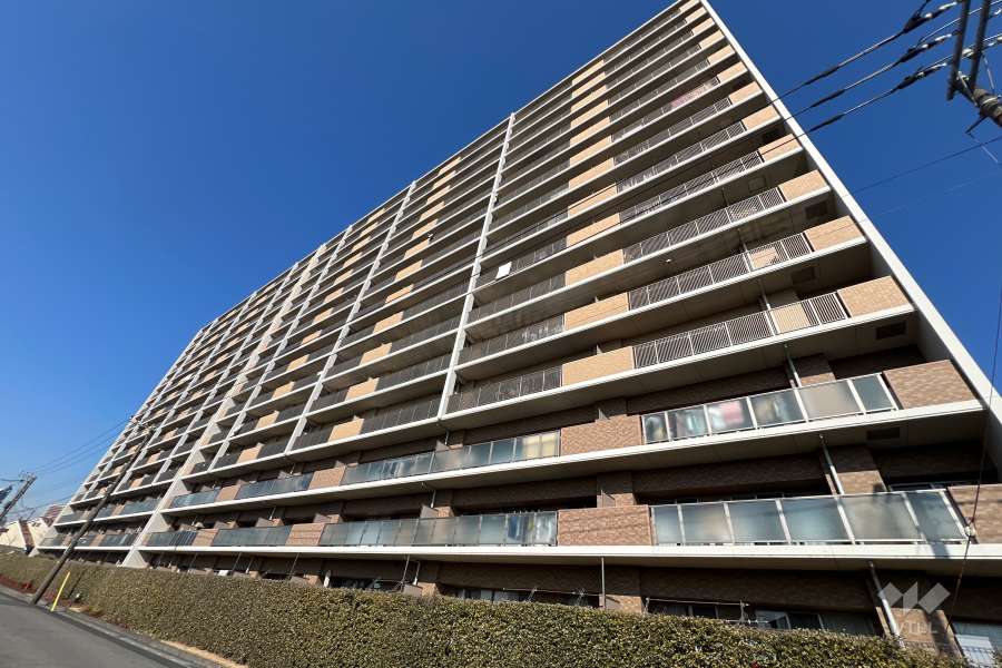 ソルシエーナ川口の外観（南側から）