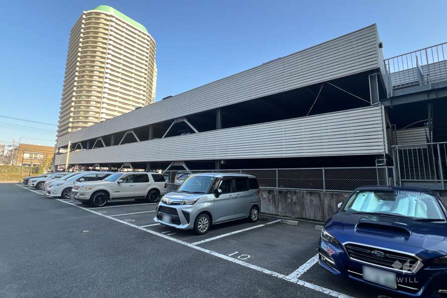 敷地内駐車場（屋外平面式）