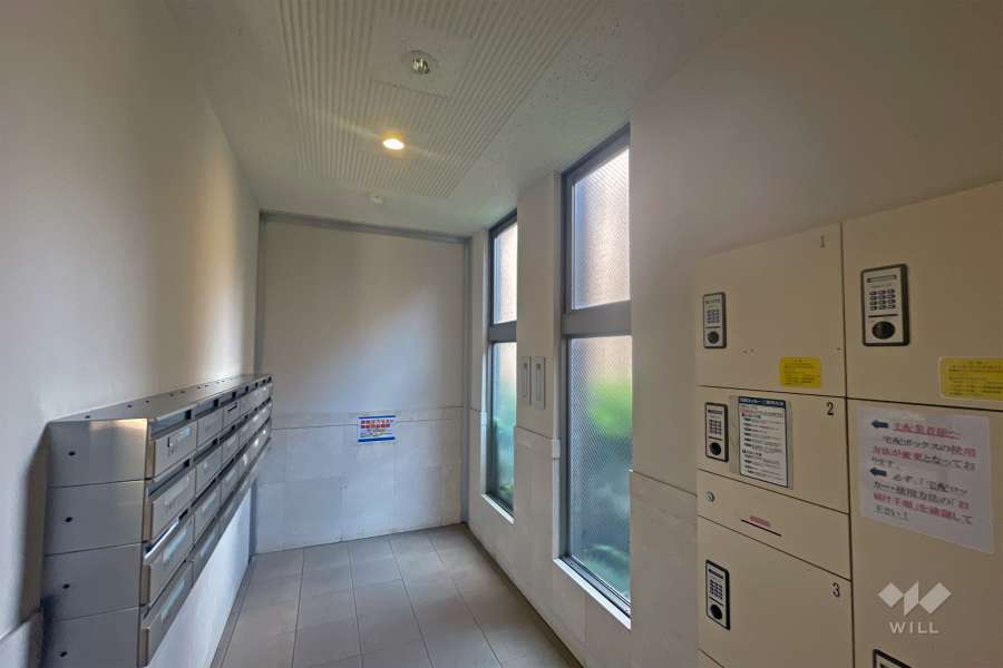 共用ポストと宅配ボックス