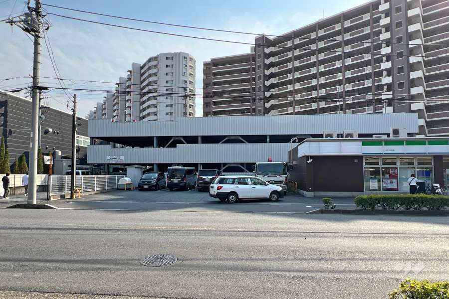 敷地内駐車場（屋内平面式）