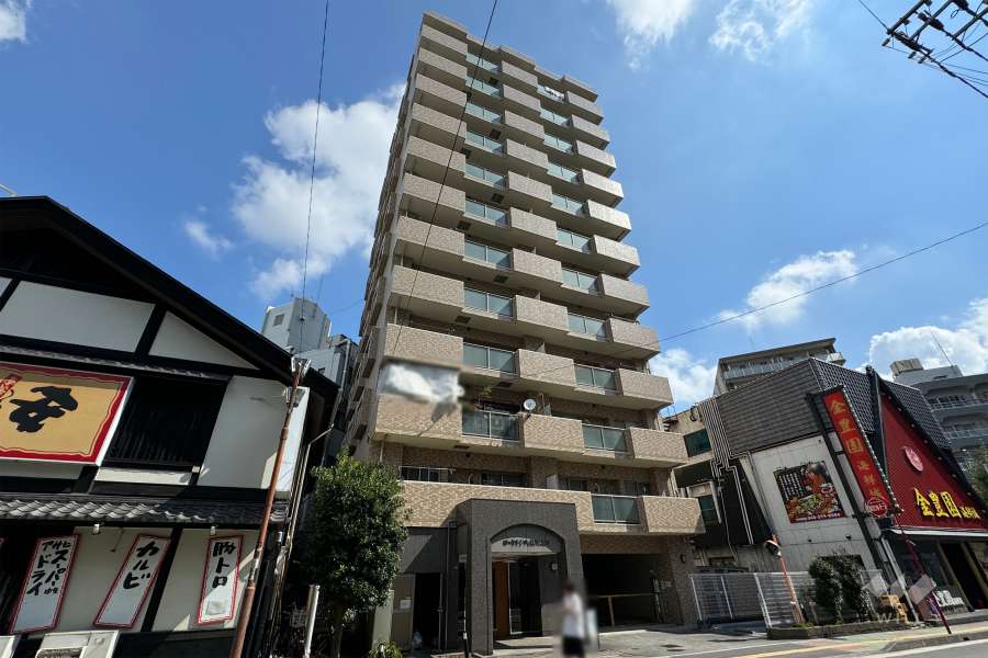 ローヤルシティ西川口第6の外観（南西側から）