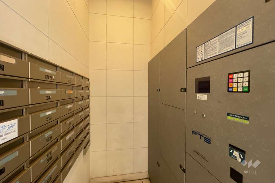 共用ポストと宅配ボックス