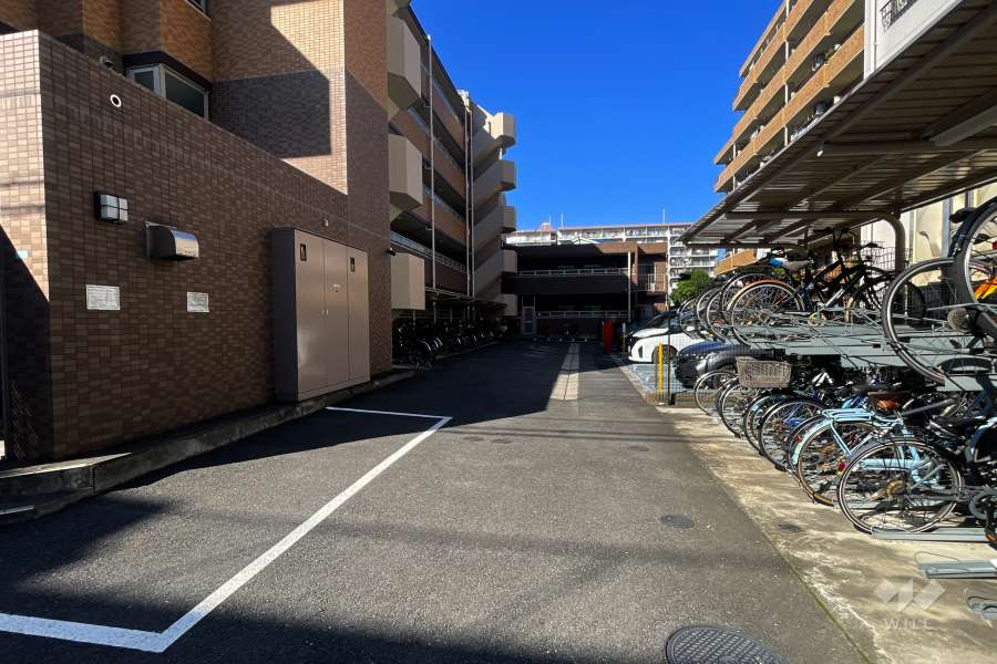 駐車場の出入り口