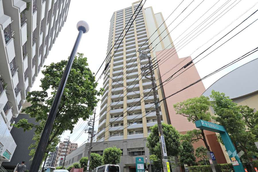 キャメリアタワー川口の外観（北東側から）
