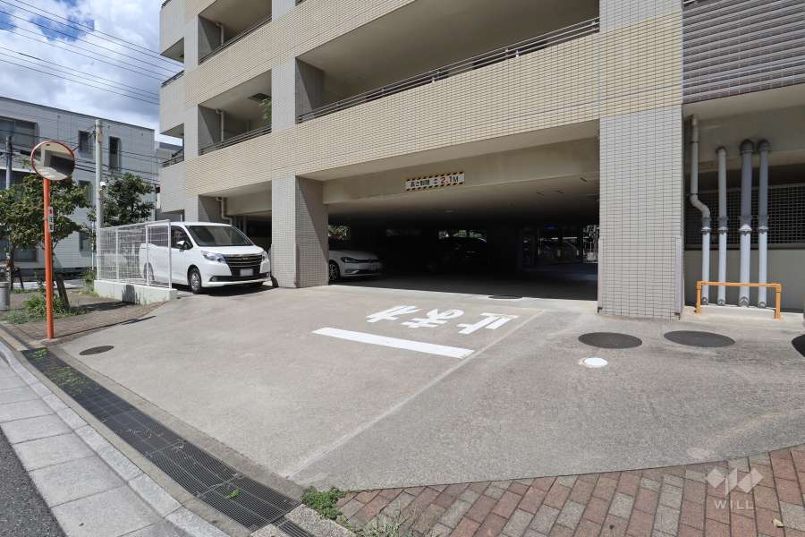 駐車場の出入り口