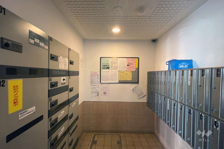 共用ポストと宅配ボックス