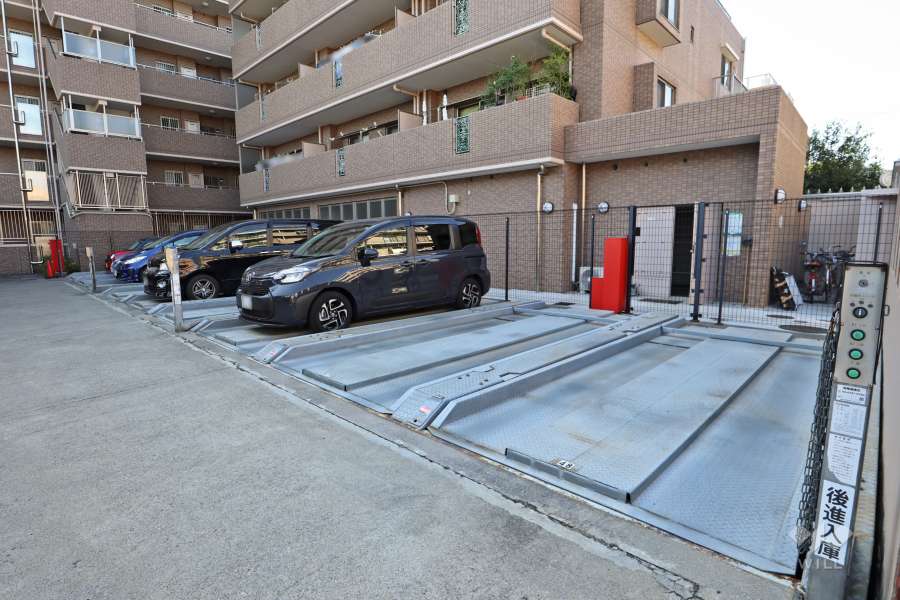 敷地内駐車場（屋外機械式）