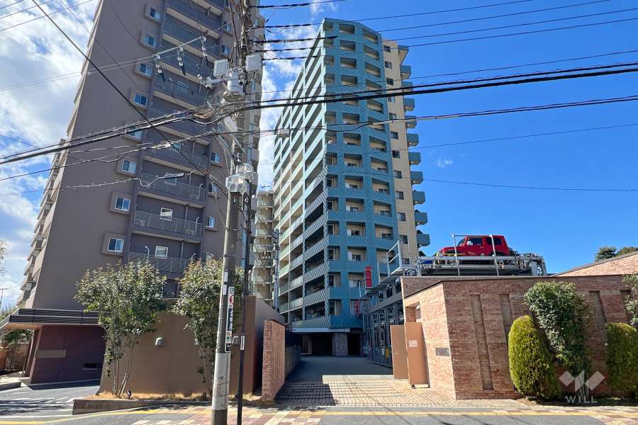 ブランアーク鳩ヶ谷クレアトールの外観（南東側から）