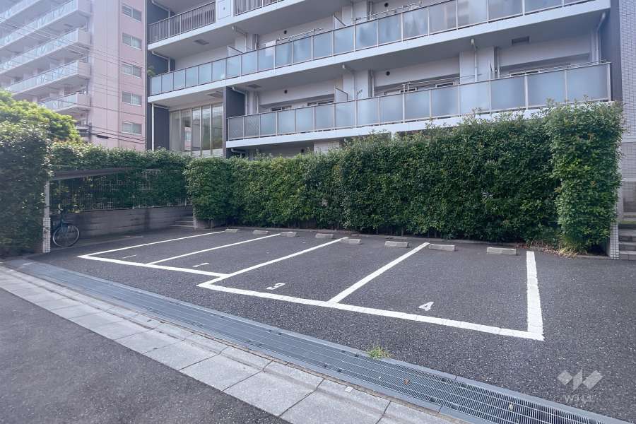 敷地内駐車場（屋外平面式）