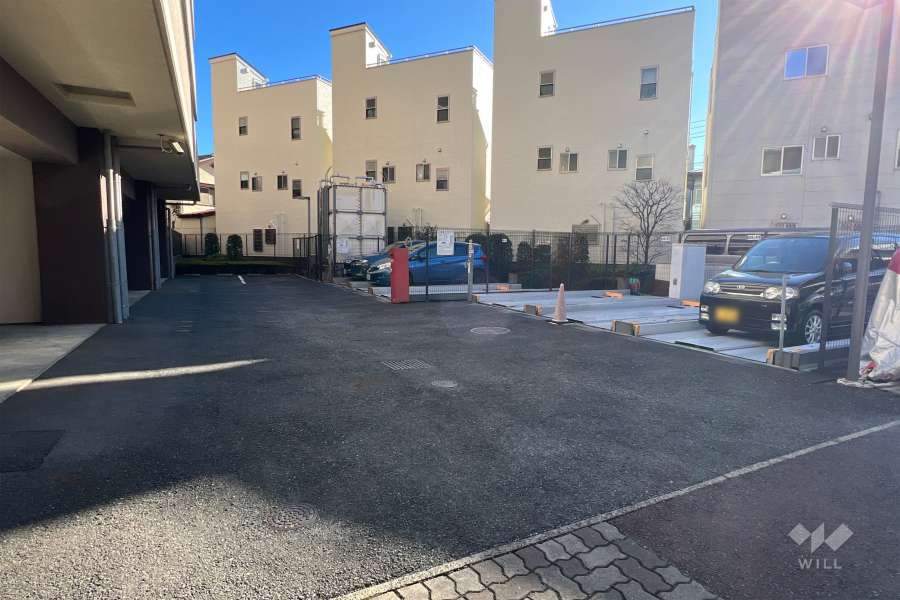 敷地内駐車場（屋外平面式）
