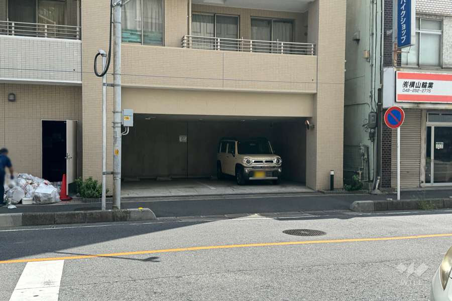 敷地内駐車場（屋内平面式）