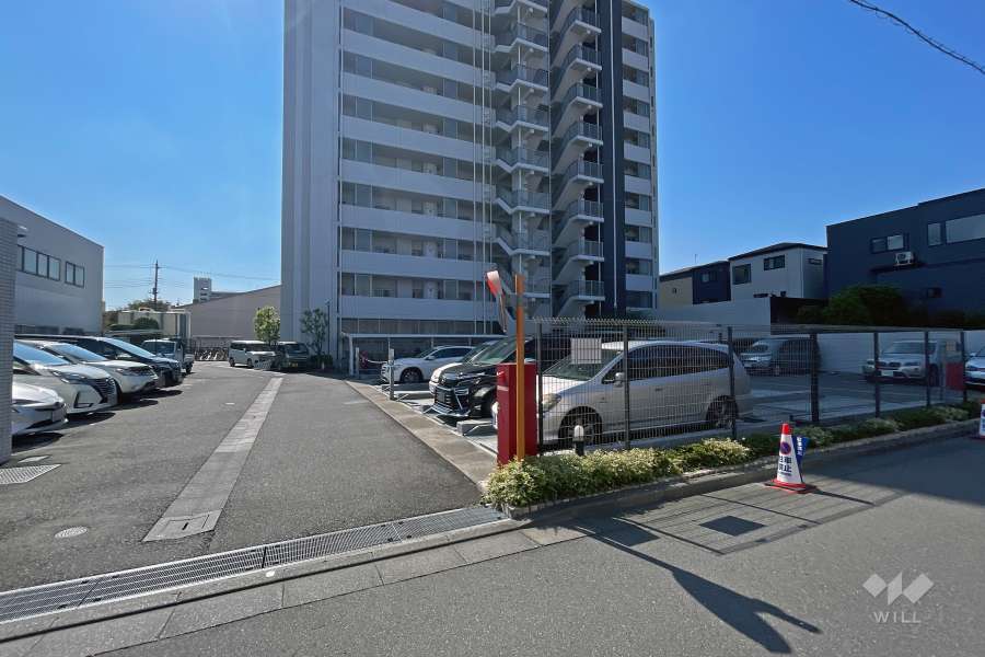 敷地内駐車場（屋外平面式）