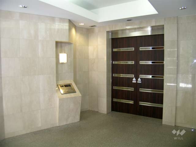 オートロック付きのエントランス